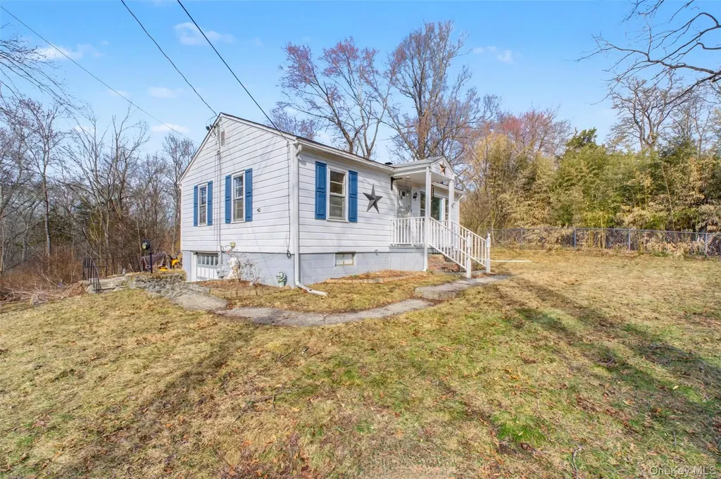 566 Old State Road E Wappingers Falls NY 12590