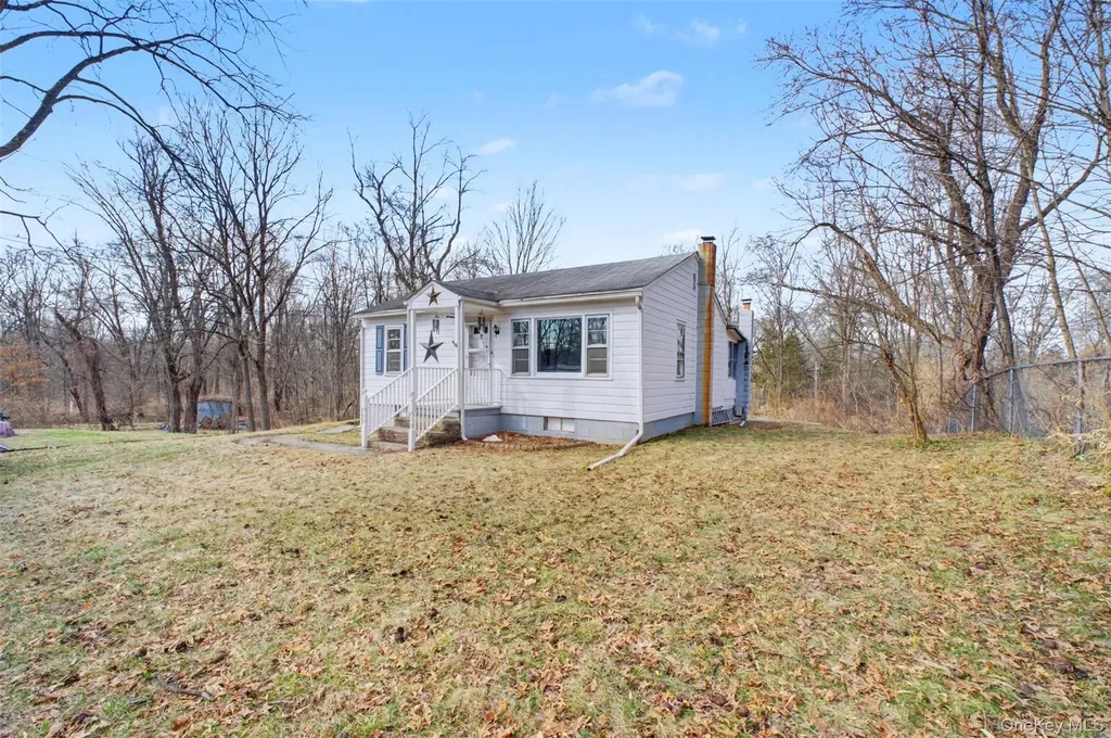 566 Old State Road E Wappingers Falls NY 12590