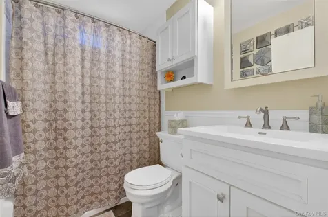 4 Pine View Road Beacon NY 12508