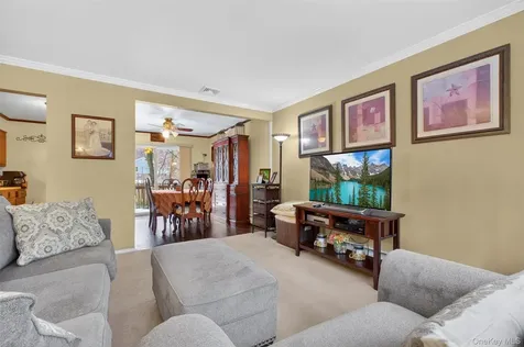 4 Pine View Road Beacon NY 12508