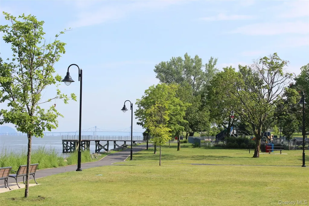113 Beacon Hill Drive Dobbs Ferry NY 10522