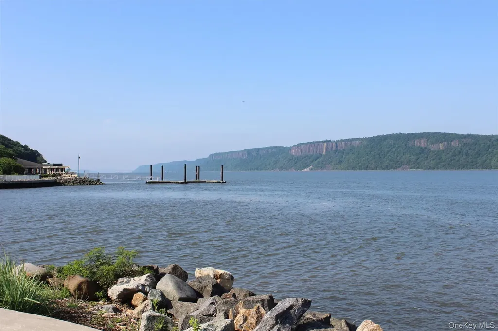 113 Beacon Hill Drive Dobbs Ferry NY 10522
