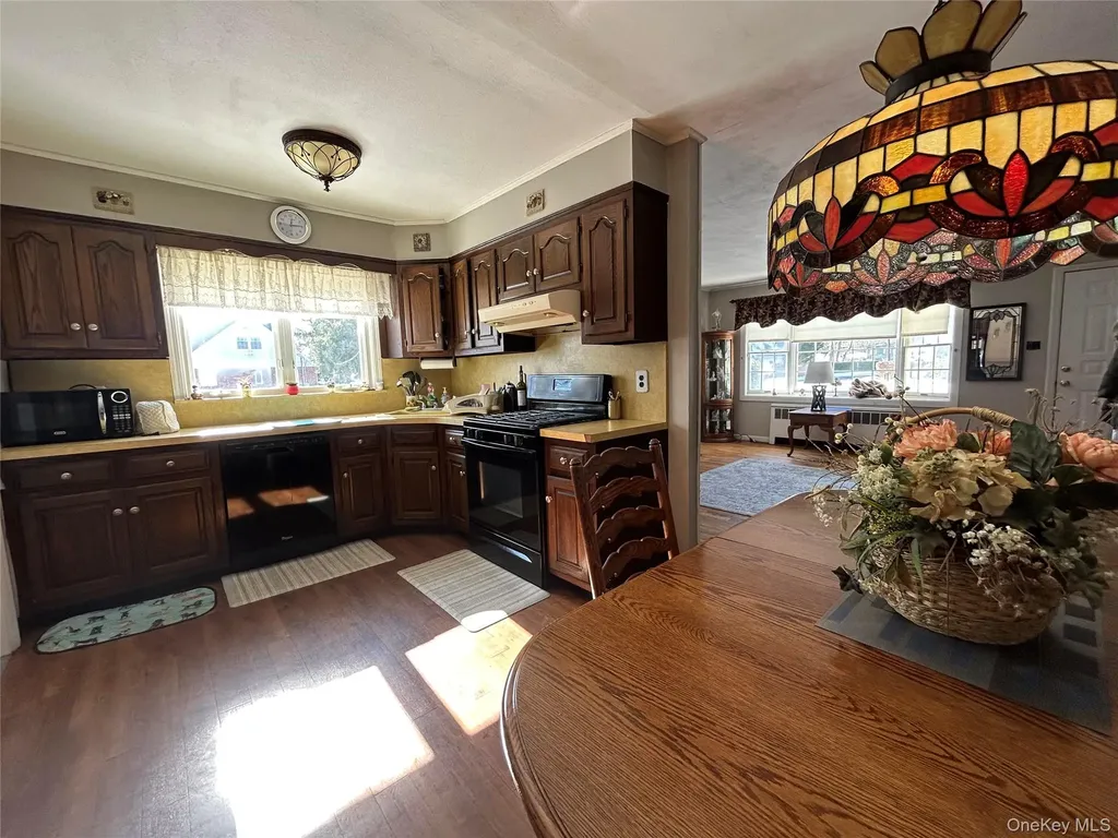1123 Hyman Avenue Bay Shore NY 11706