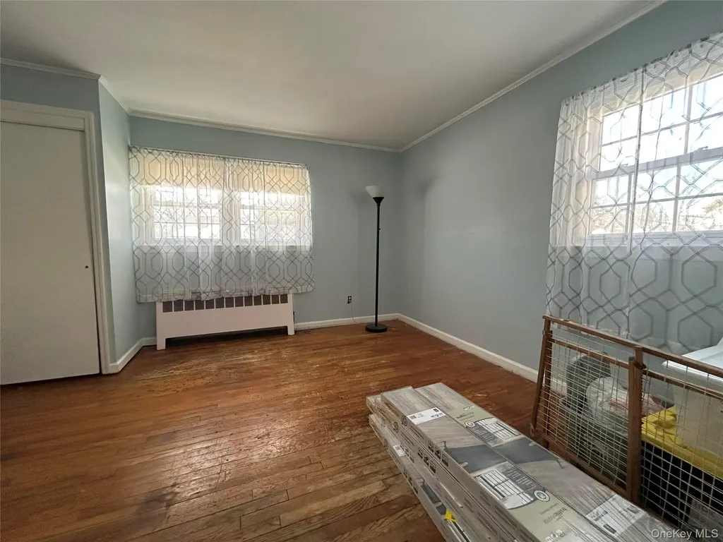 1123 Hyman Avenue Bay Shore NY 11706