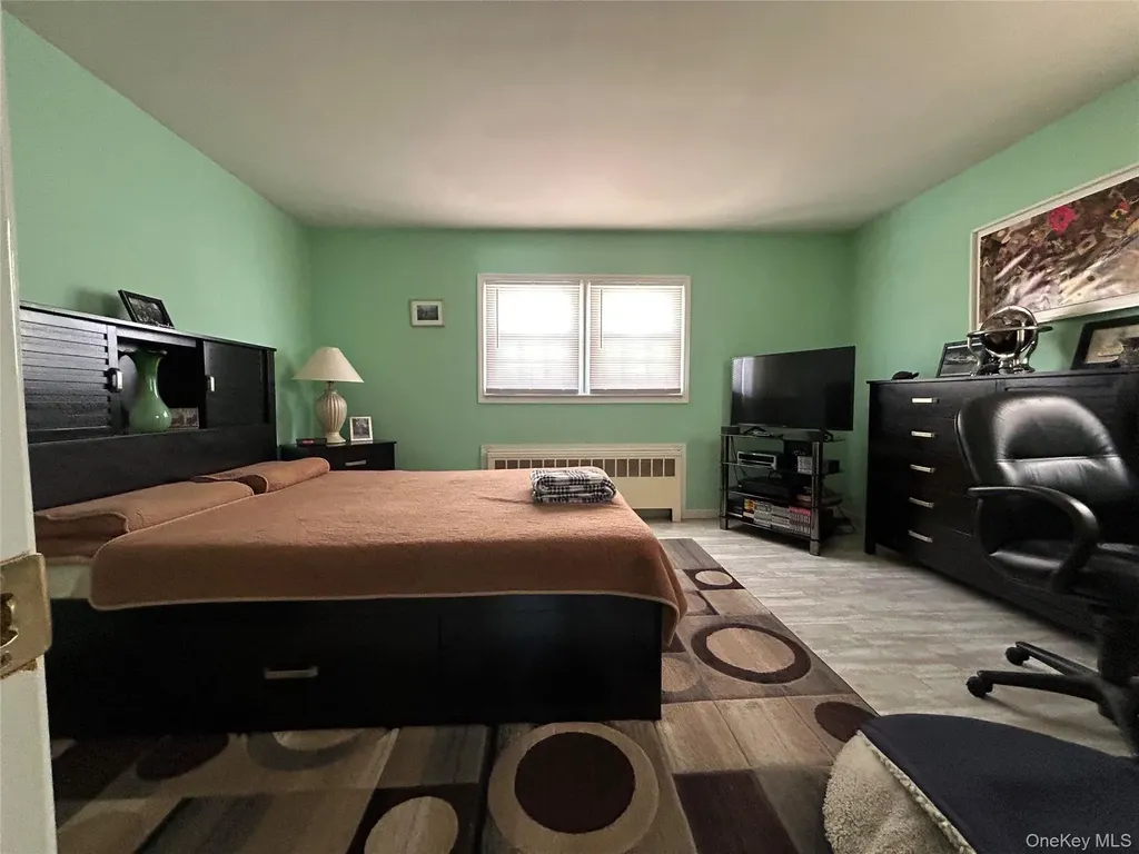 1123 Hyman Avenue Bay Shore NY 11706