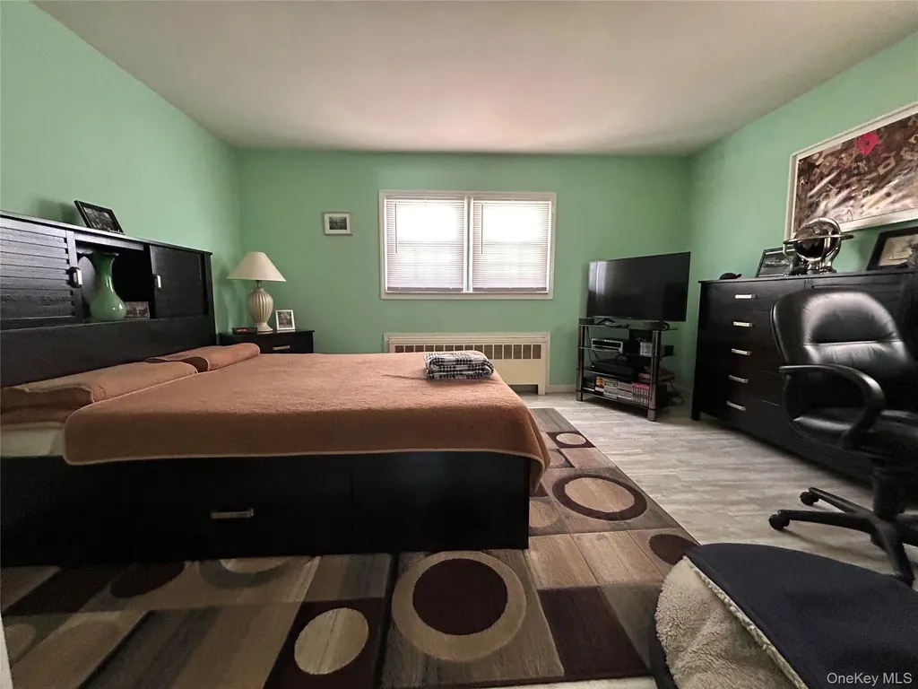 1123 Hyman Avenue Bay Shore NY 11706