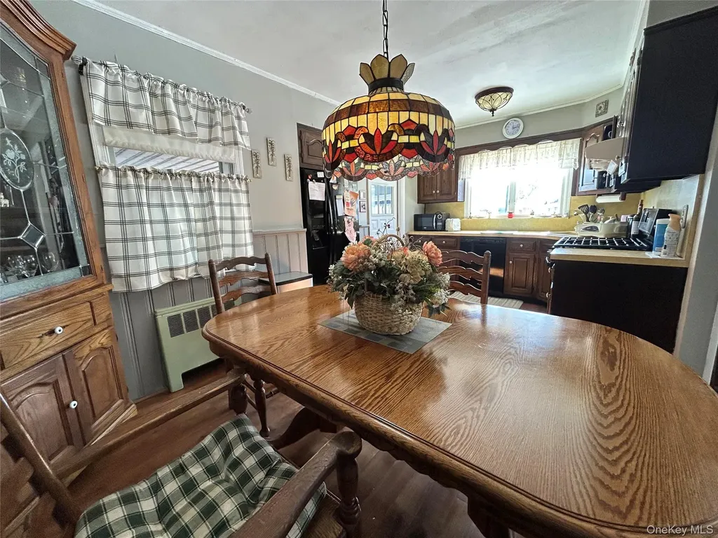 1123 Hyman Avenue Bay Shore NY 11706