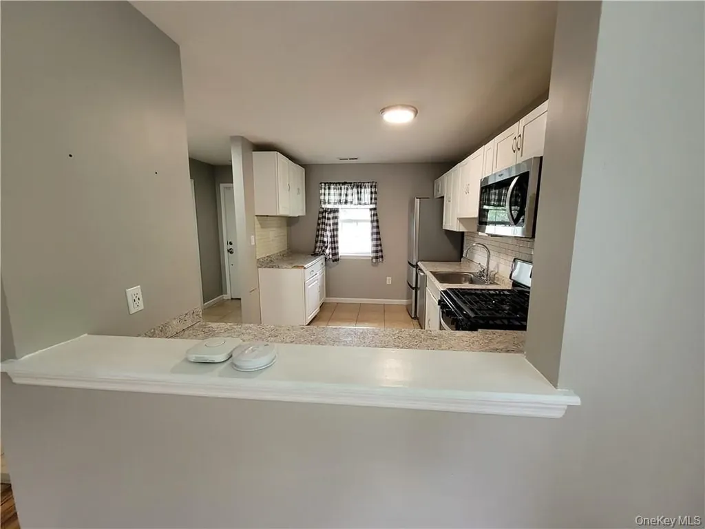74 Lois Lane Monroe NY 10950