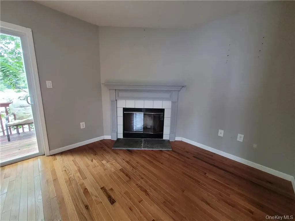 74 Lois Lane Monroe NY 10950