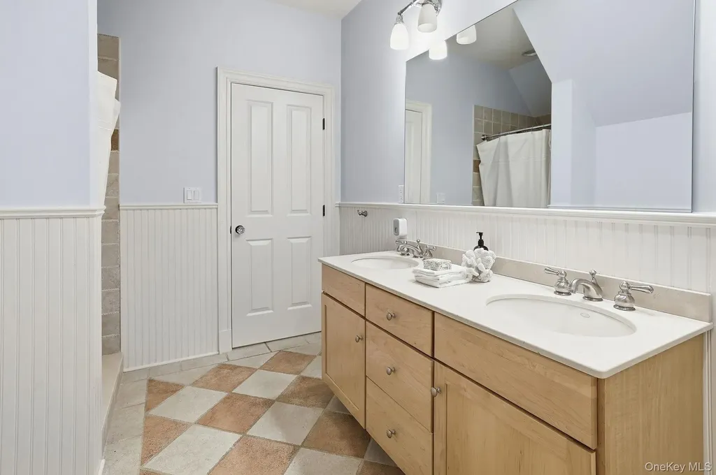15 Davis Avenue Rye NY 10580