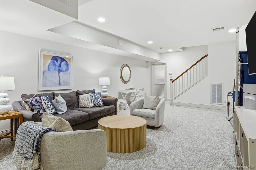 15 Davis Avenue Rye NY 10580
