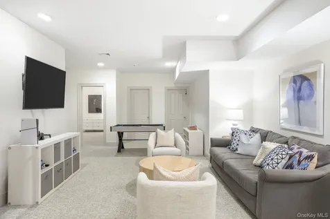 15 Davis Avenue Rye NY 10580