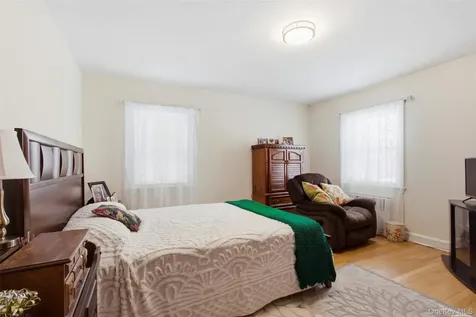 386 Bellevue Avenue Yonkers NY 10703