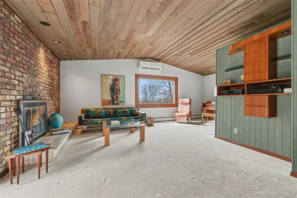 493 Mitchell Drive Valley Cottage NY 10989