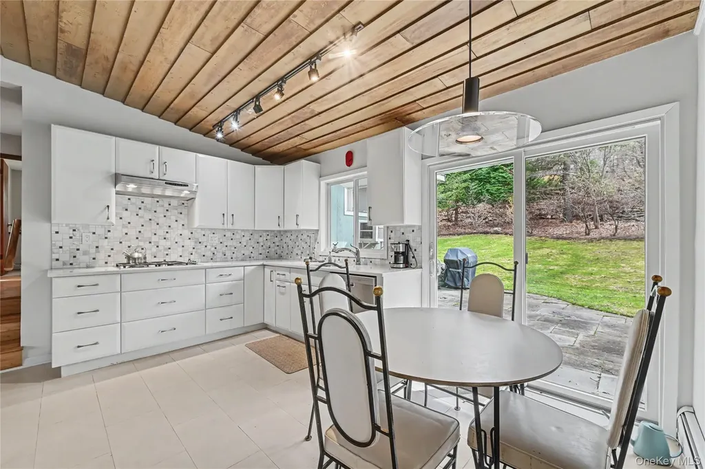 493 Mitchell Drive Valley Cottage NY 10989