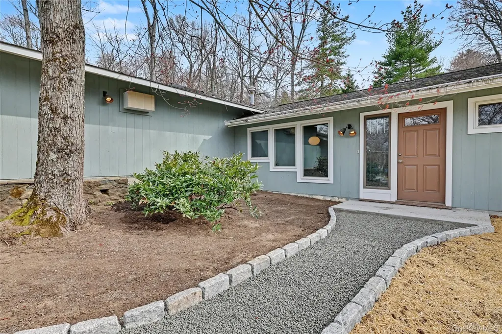 493 Mitchell Drive Valley Cottage NY 10989