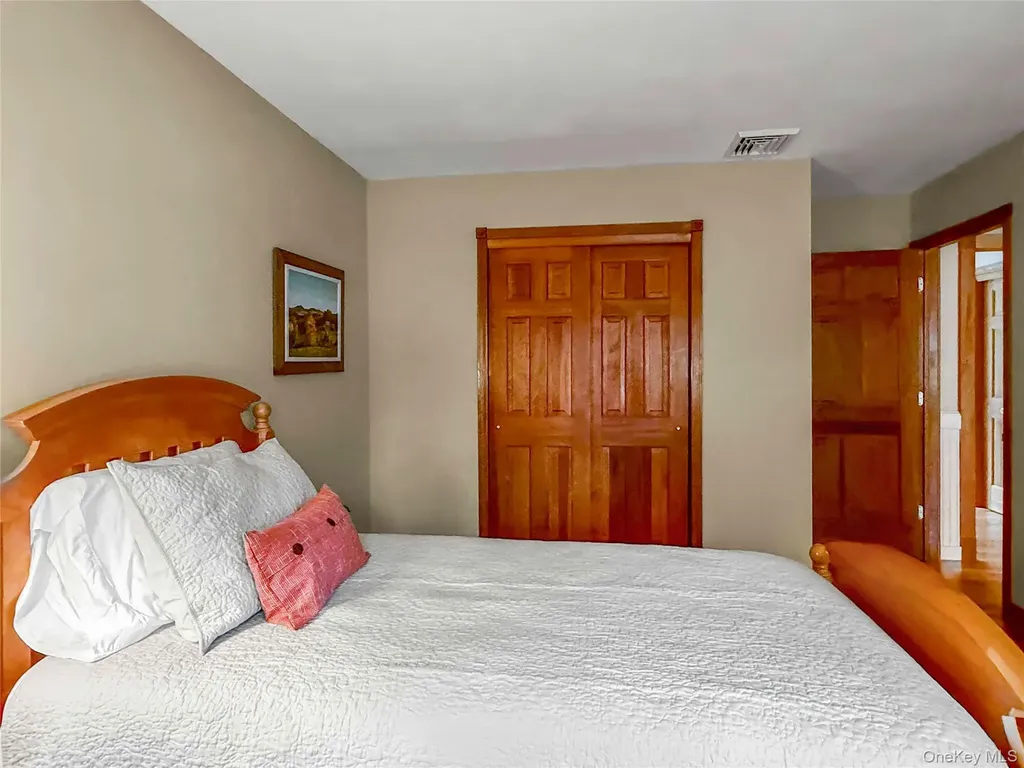 5 Elena Road Campbell Hall NY 10916