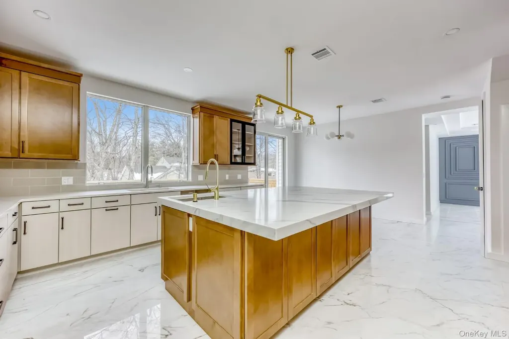 619 Union Road Spring Valley NY 10977