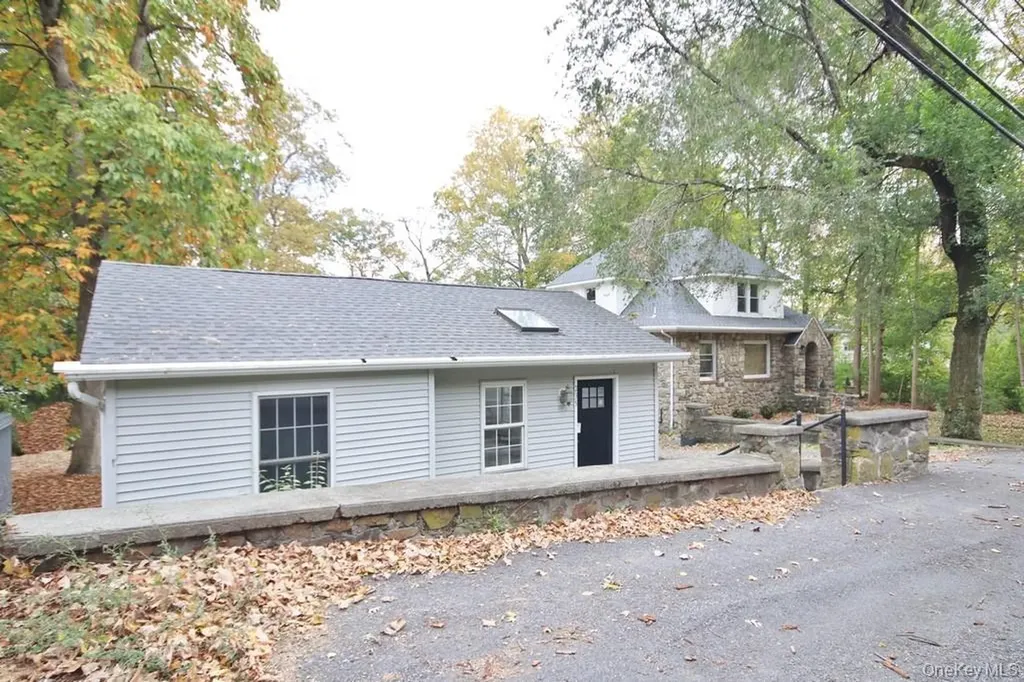 233-235 Haviland Drive Patterson NY 12563