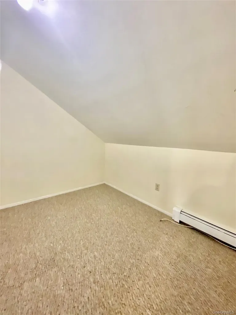 75 Greenway Close Rye Brook NY 10573