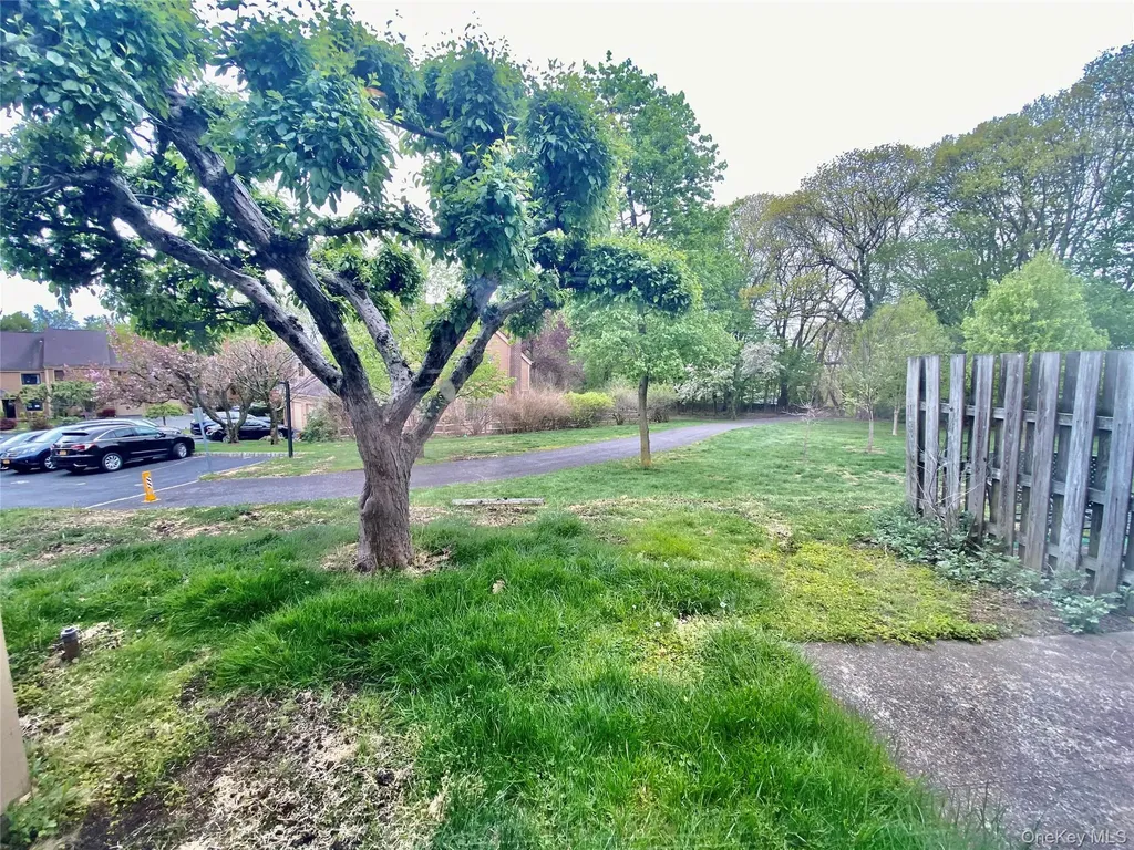 75 Greenway Close Rye Brook NY 10573