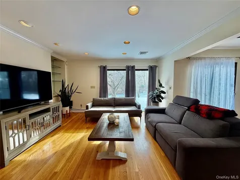 75 Greenway Close Rye Brook NY 10573
