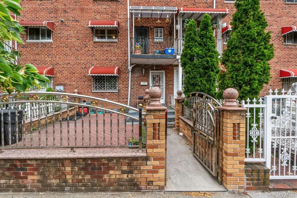 942 Jerome Street Brooklyn NY 11207