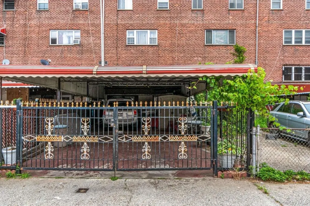 942 Jerome Street Brooklyn NY 11207
