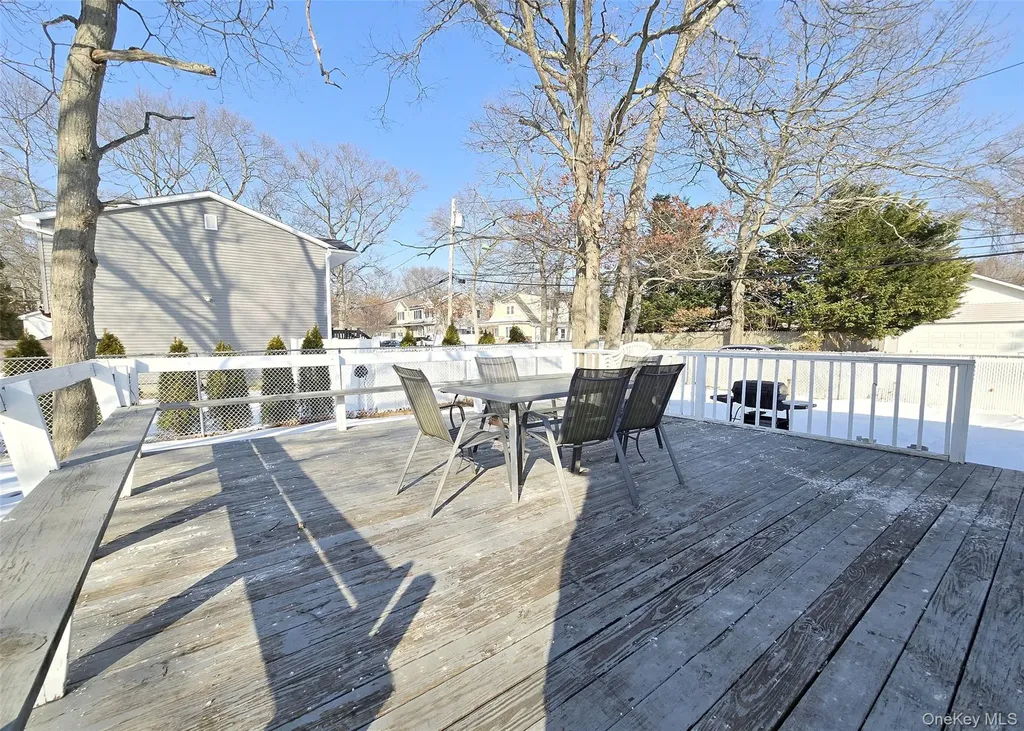 237 Donald Boulevard Holbrook NY 11741