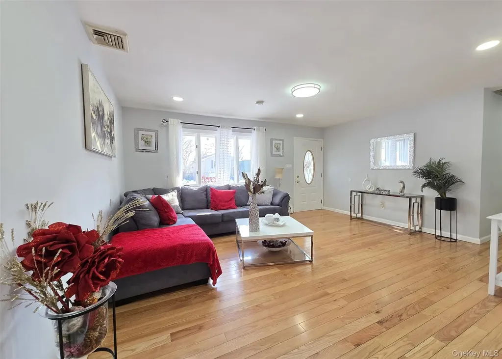 237 Donald Boulevard Holbrook NY 11741