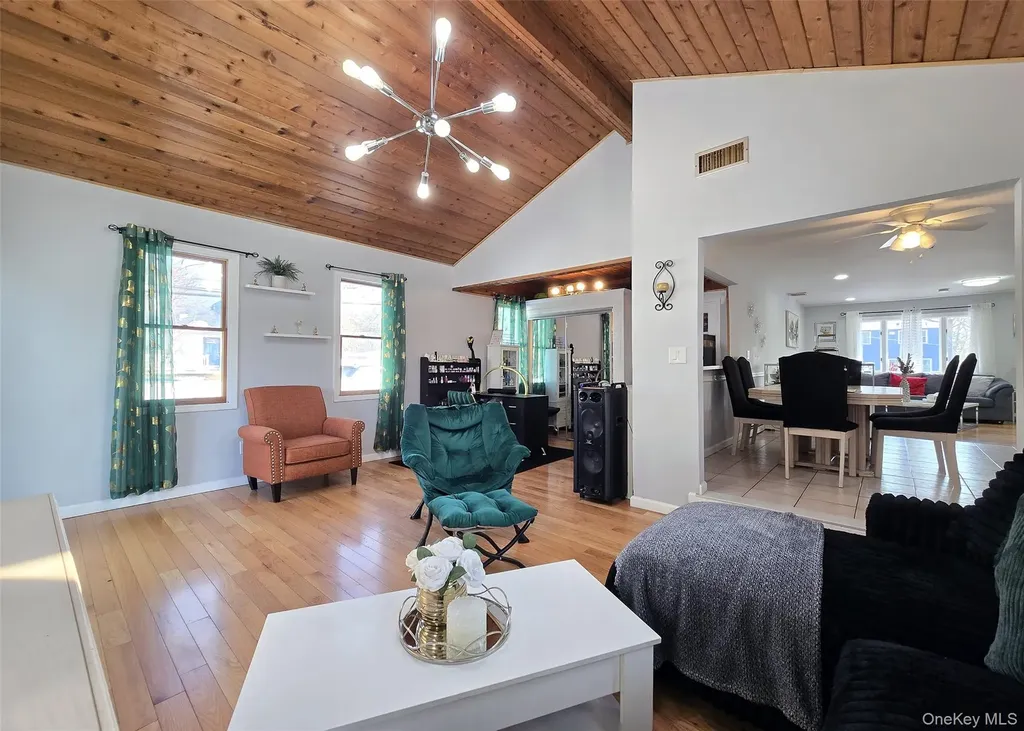 237 Donald Boulevard Holbrook NY 11741