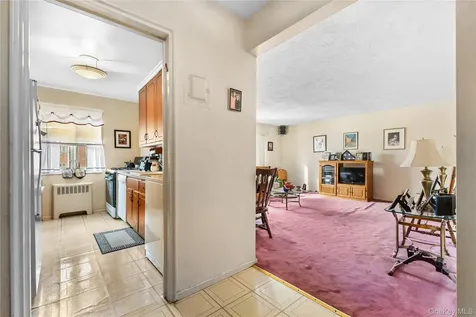 58 Lawrence Court White Plains NY 10603