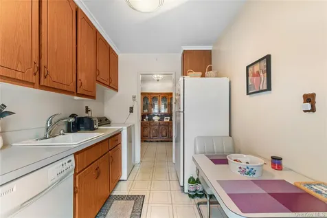 58 Lawrence Court White Plains NY 10603
