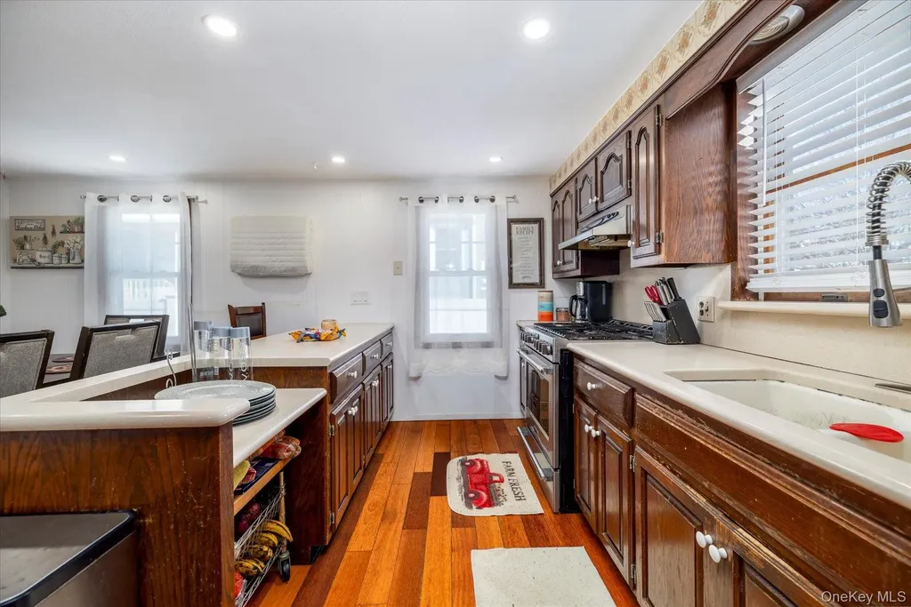 982 Adams Street Baldwin NY 11510