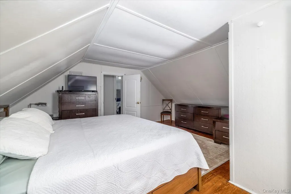 982 Adams Street Baldwin NY 11510