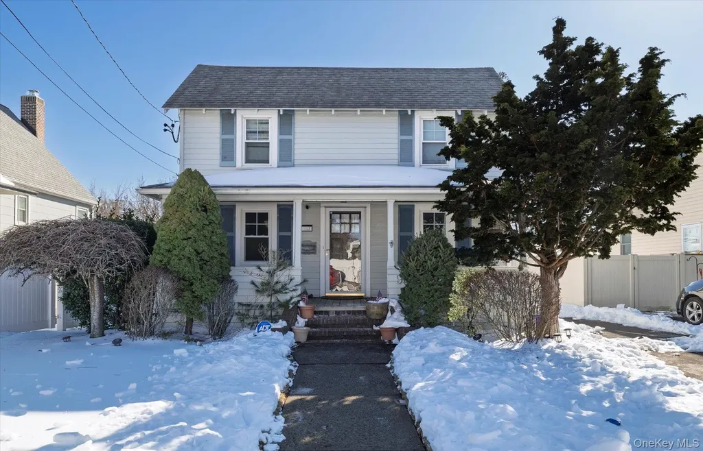 982 Adams Street Baldwin NY 11510