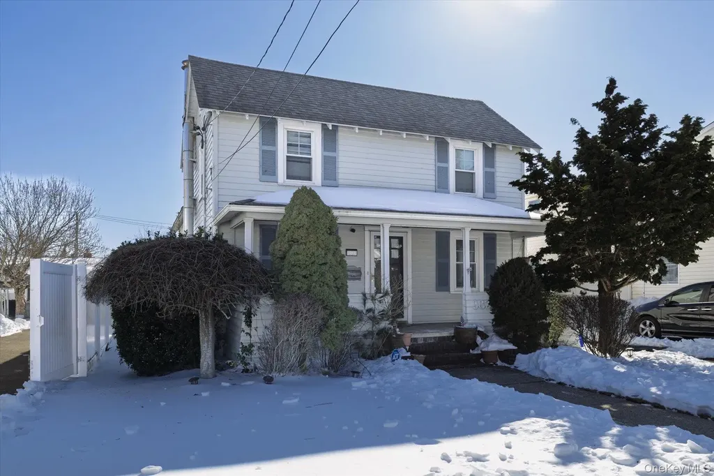 982 Adams Street Baldwin NY 11510