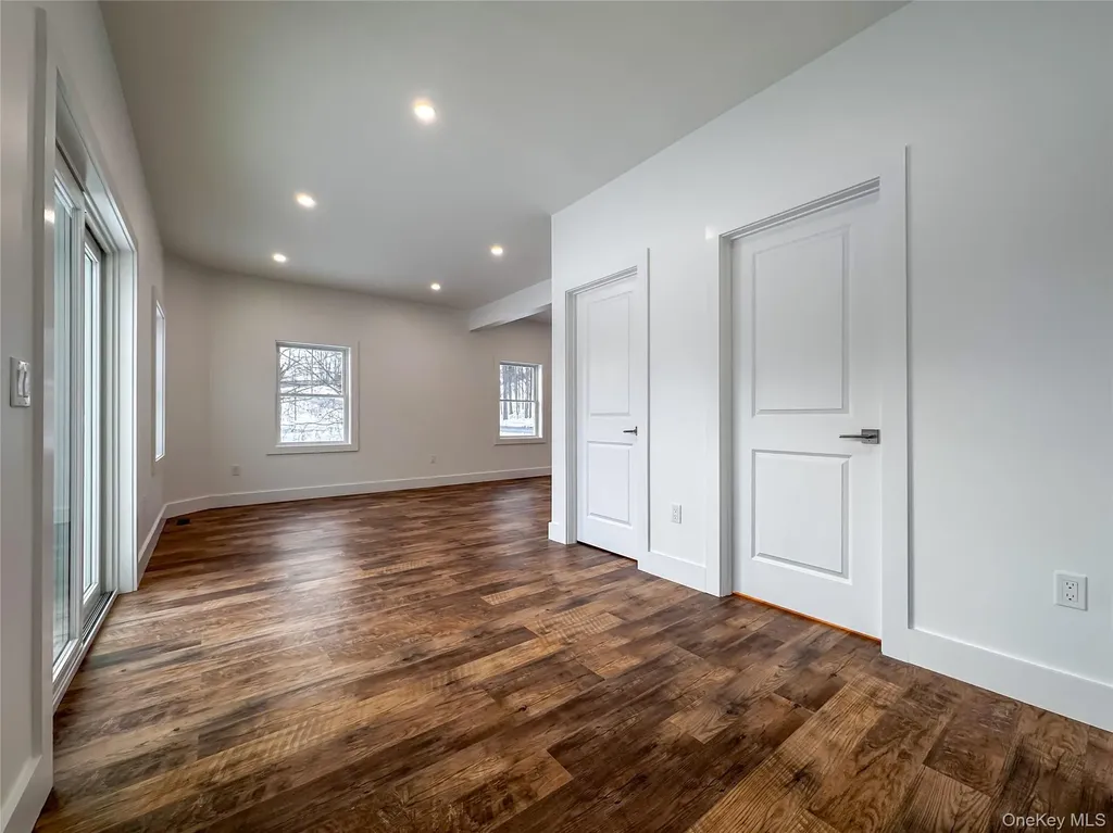 106 Wigsten Road Pleasant Valley NY 12569