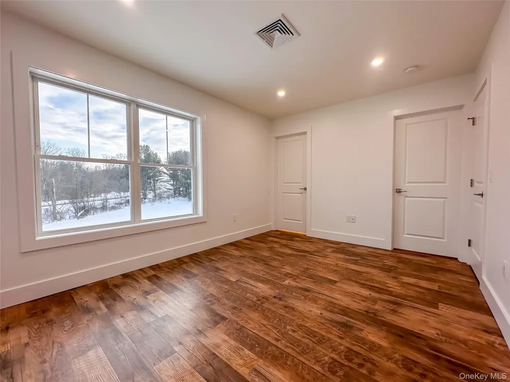 106 Wigsten Road Pleasant Valley NY 12569