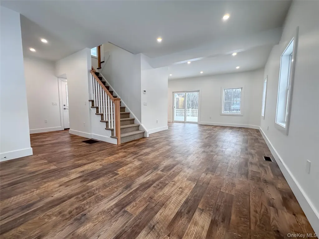 106 Wigsten Road Pleasant Valley NY 12569
