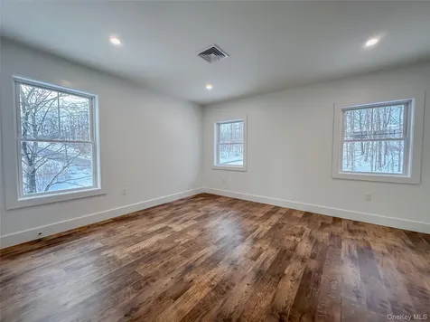 106 Wigsten Road Pleasant Valley NY 12569