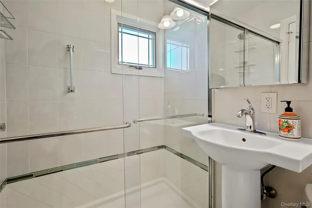 425 Washington Avenue Pelham NY 10803