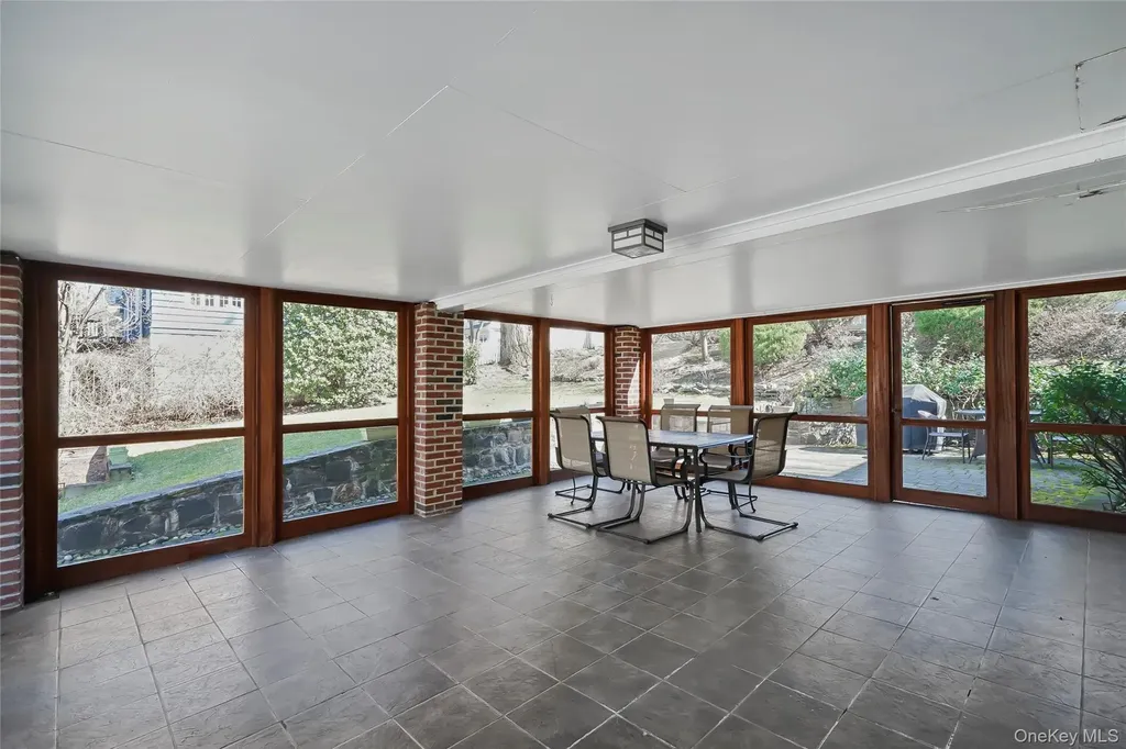 425 Washington Avenue Pelham NY 10803