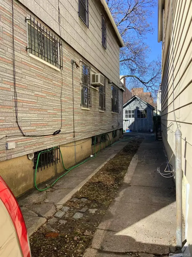 8621 59th Avenue Elmhurst NY 11373