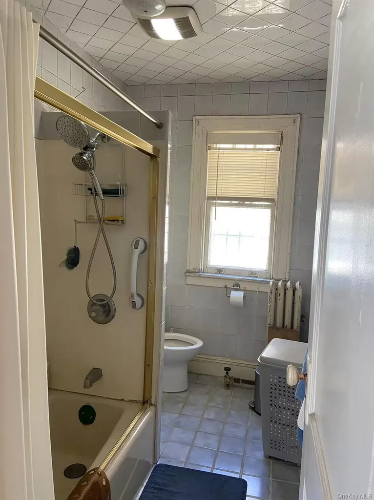 8621 59th Avenue Elmhurst NY 11373