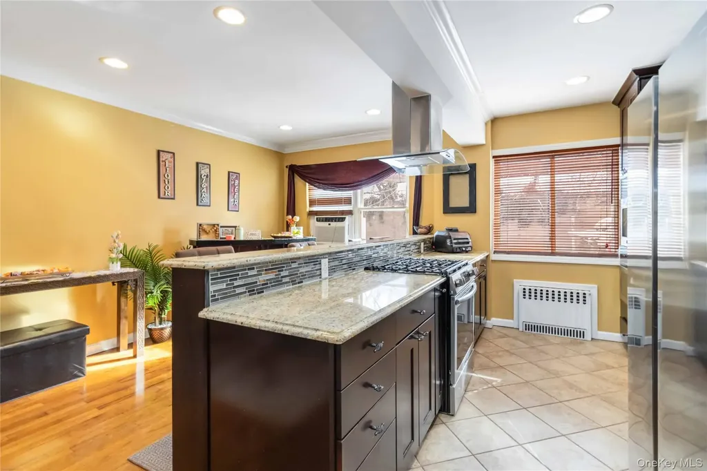 191-02 39th Avenue Flushing NY 11358