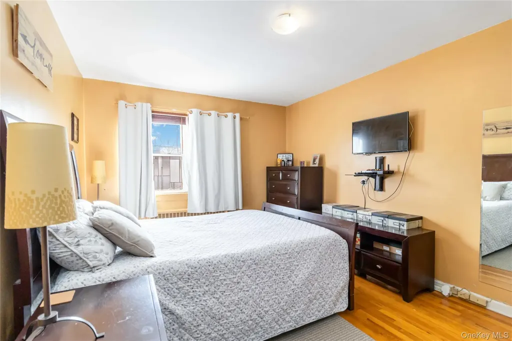 191-02 39th Avenue Flushing NY 11358