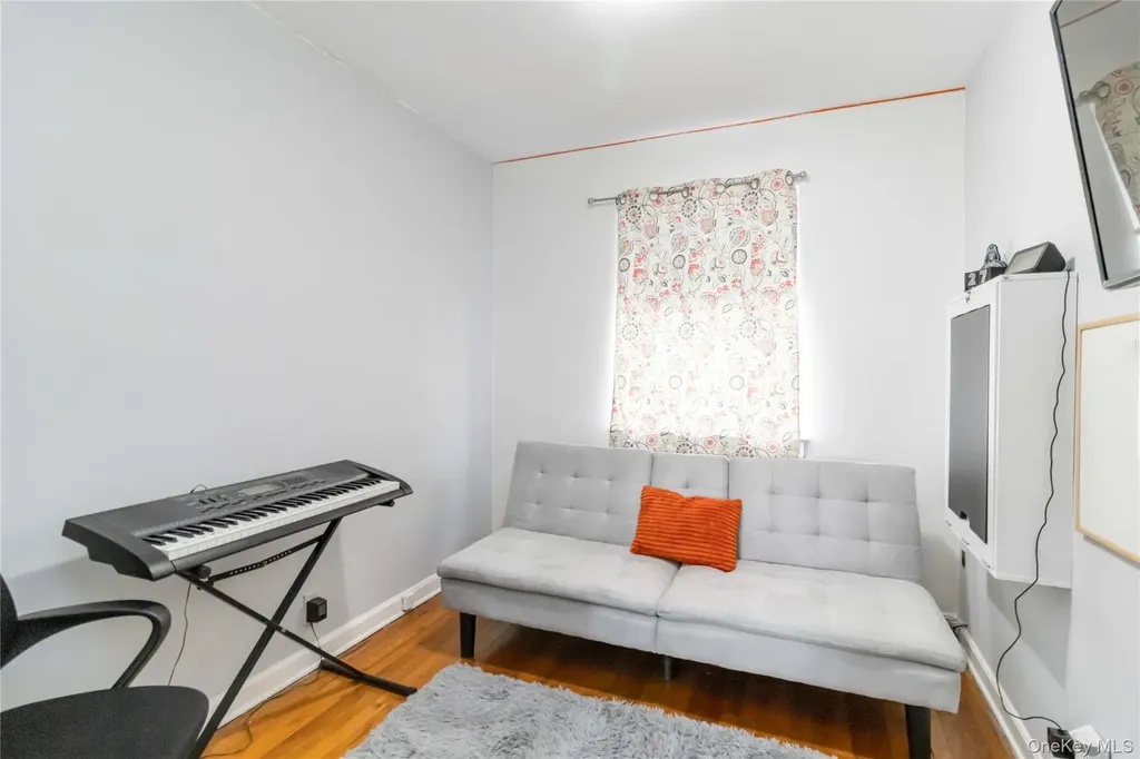 191-02 39th Avenue Flushing NY 11358