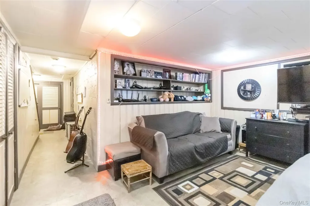 191-02 39th Avenue Flushing NY 11358