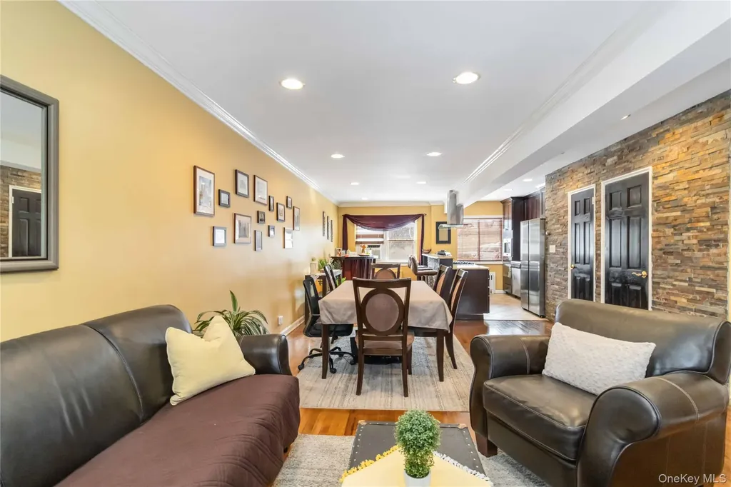 191-02 39th Avenue Flushing NY 11358